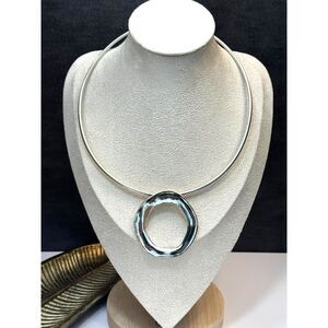 Open Circle Pendant Choker